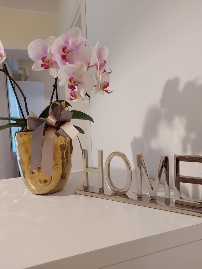 Ca Sottomarina Gli Appartamenti In Centro Apartsuite Bagian luar foto
