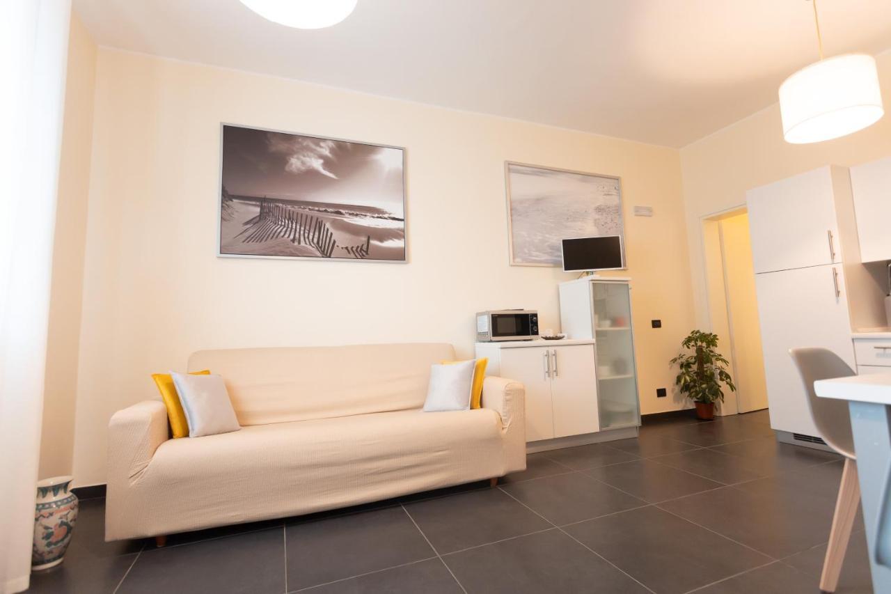 Ca Sottomarina Gli Appartamenti In Centro Apartsuite Bagian luar foto
