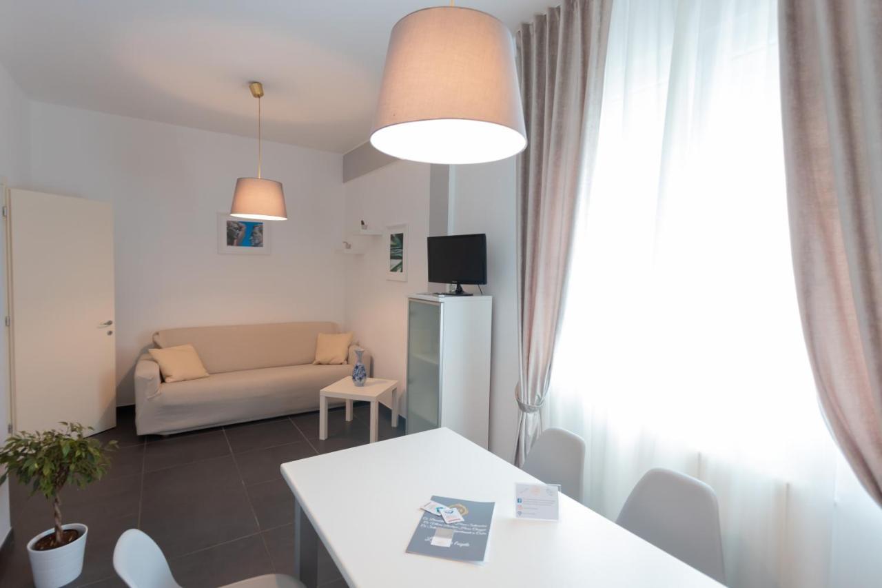 Ca Sottomarina Gli Appartamenti In Centro Apartsuite Bagian luar foto